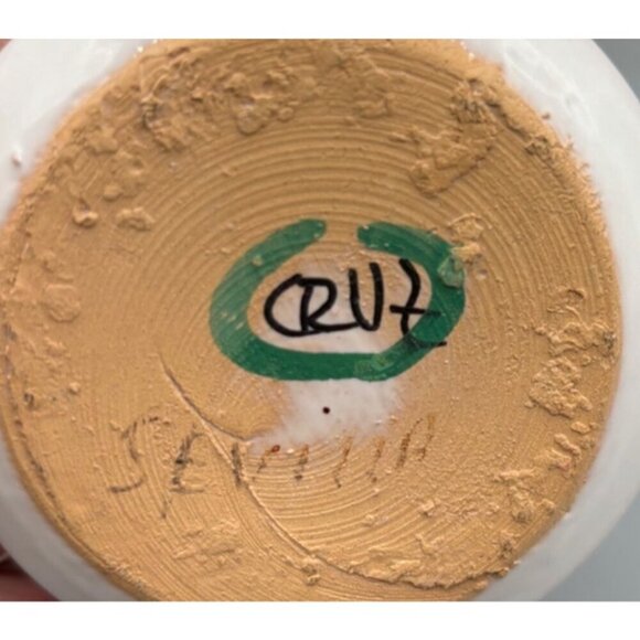 Handmade Ceramic Bull Shaped Creamer Floral Design‎ Signed Cruz Spain - Picture 5 of 6